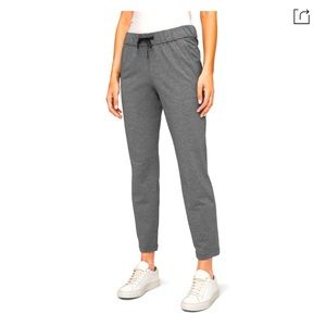NWT on the fly pant lululemon sz 6
